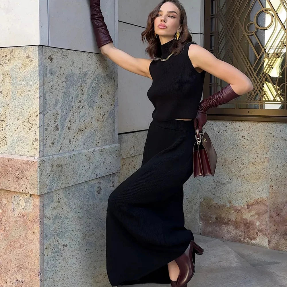 Tuulareose Elegant Sleeveless Turtleneck Long Skirt Two Piece Set