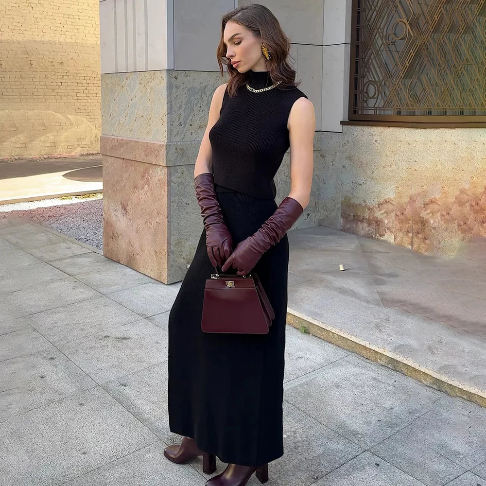Tuulareose Elegant Sleeveless Turtleneck Long Skirt Two Piece Set