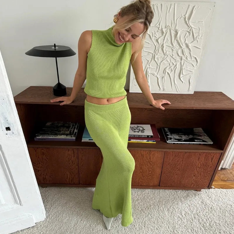 Tuulareose Elegant Sleeveless Turtleneck Long Skirt Two Piece Set